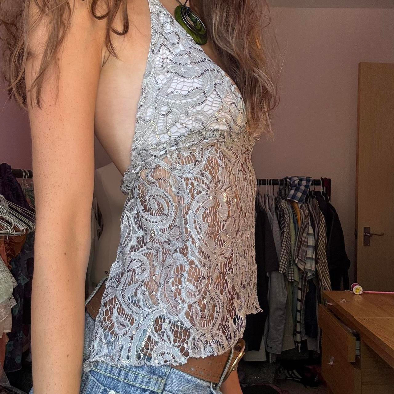 The “Izzie” top